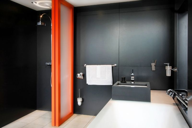 black minimal bathroom